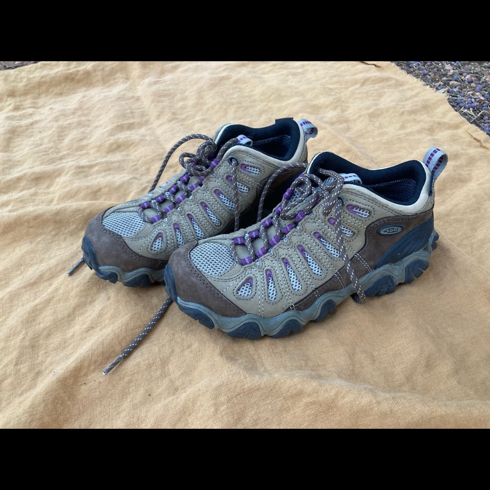 Oboz hiking shoe 6